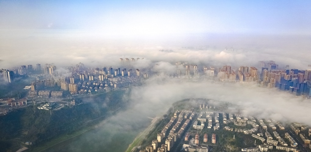 走进生态泸州，瞰平流雾下的江城风光